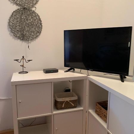 Sarmantni Apartman Malecka 2 Zagabria Esterno foto