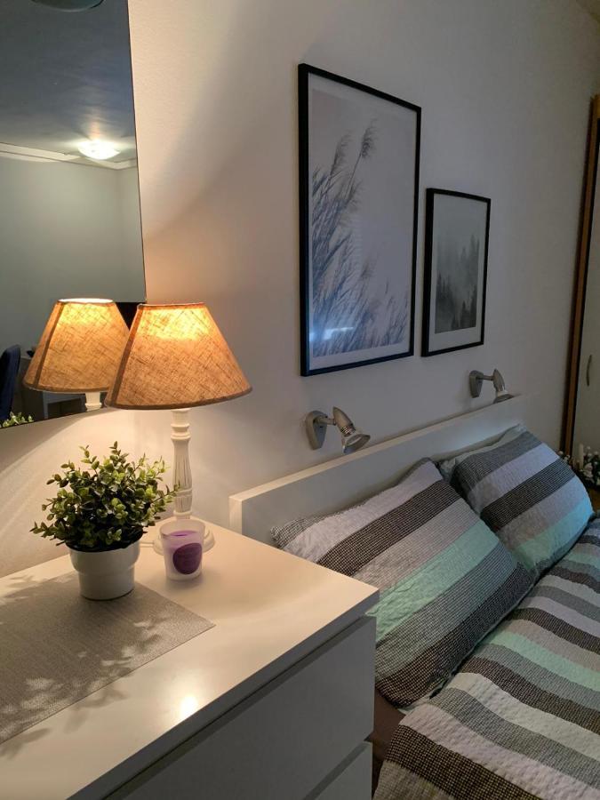Sarmantni Apartman Malecka 2 Zagabria Esterno foto